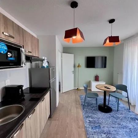 Ξενοδοχείο με διαμερίσματα Uxco Le Spot