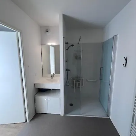 Aparthotel Uxco Le Spot