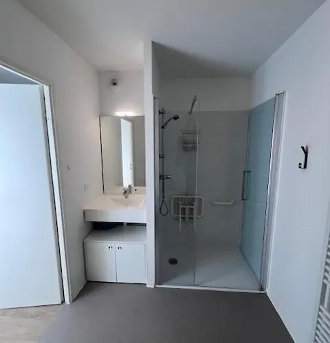 Aparthotel Uxco Le Spot